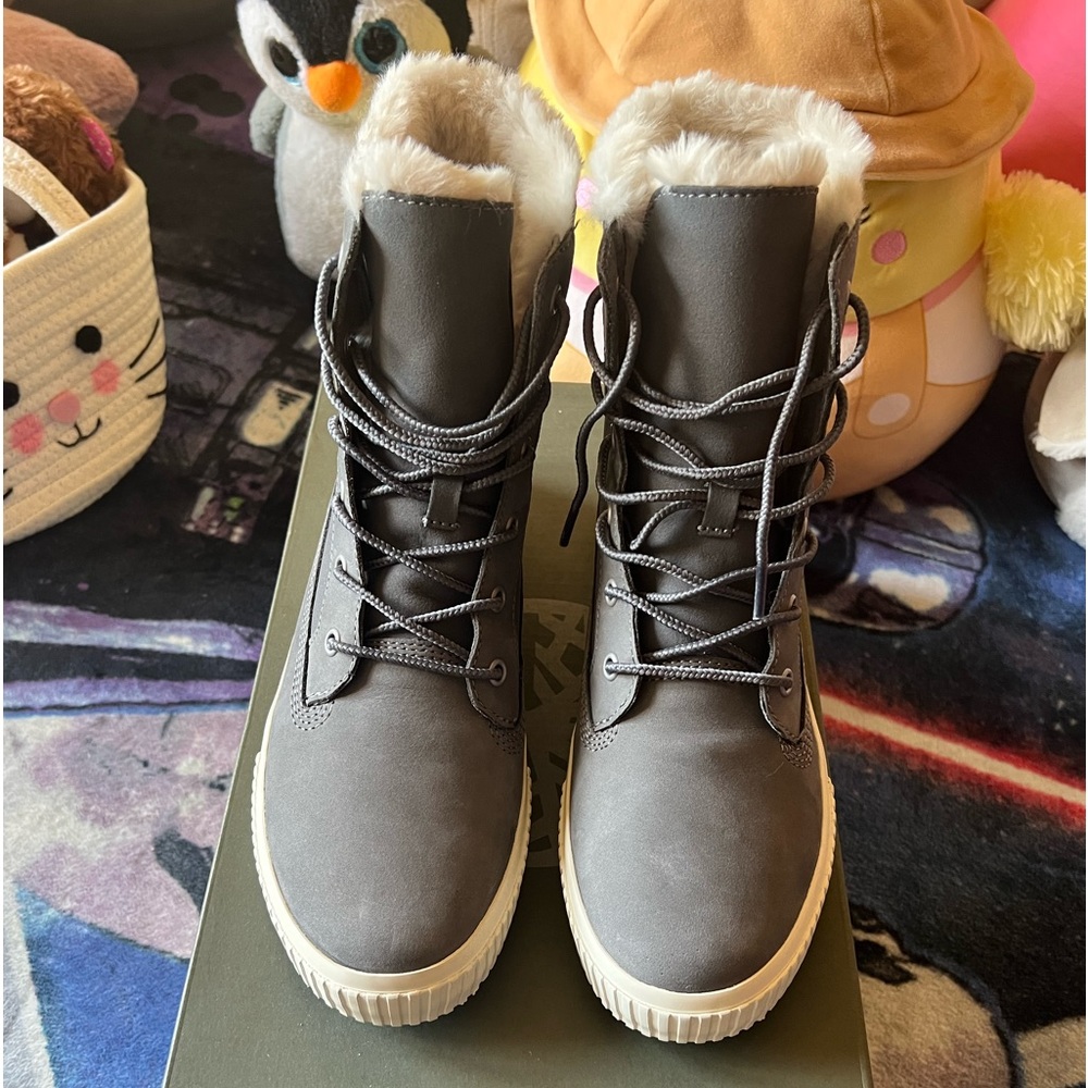NEW TIMBERLAND SKYLA BAY FLEECE FOLD DOWN MEDIUM GREY NUBUCK WOMEN’S US SIZE 8.5